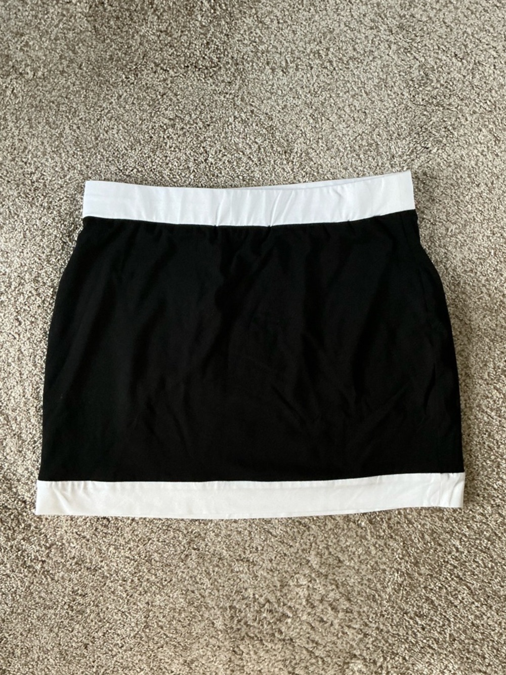 NWT Express Black & White Contrast Mini Skirt